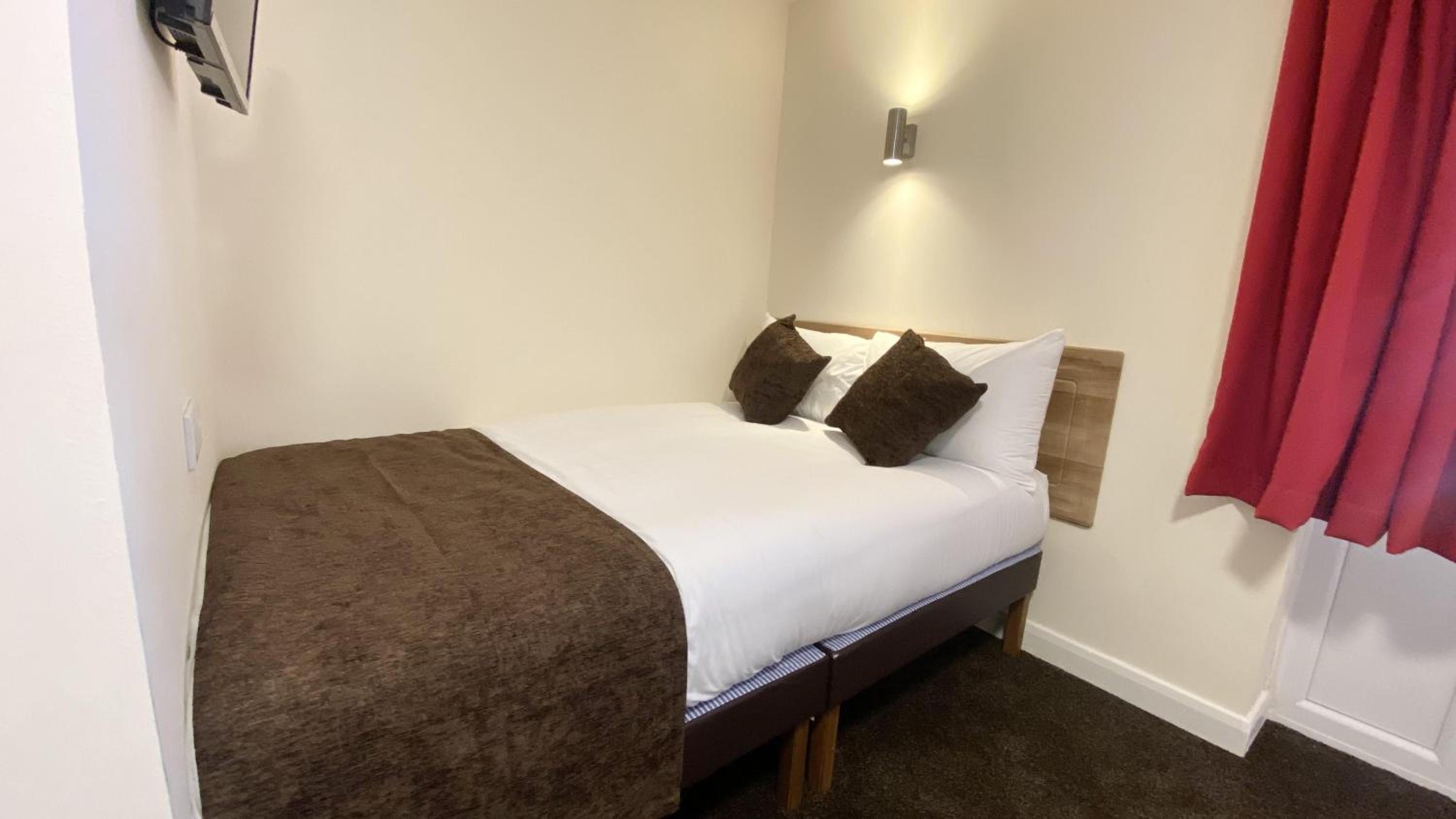 Standard, Double Bed, Small