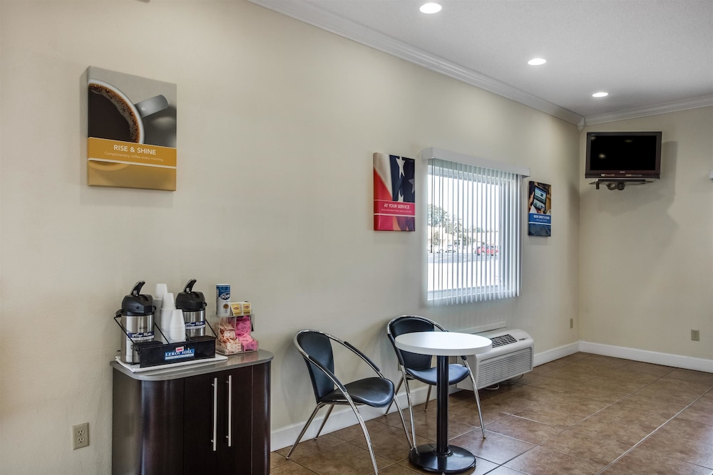 Motel6 Hinesville, GA 38/44
