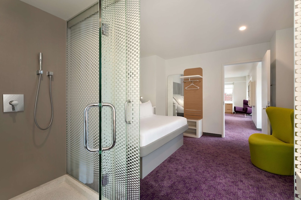 YOTEL Boston, Select by Hilton 17/79