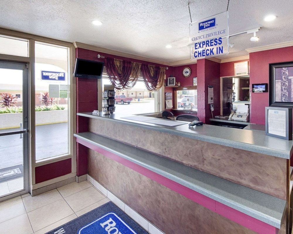 Rodeway Inn San Antonio Lackland AFB - SeaWorld 17/66