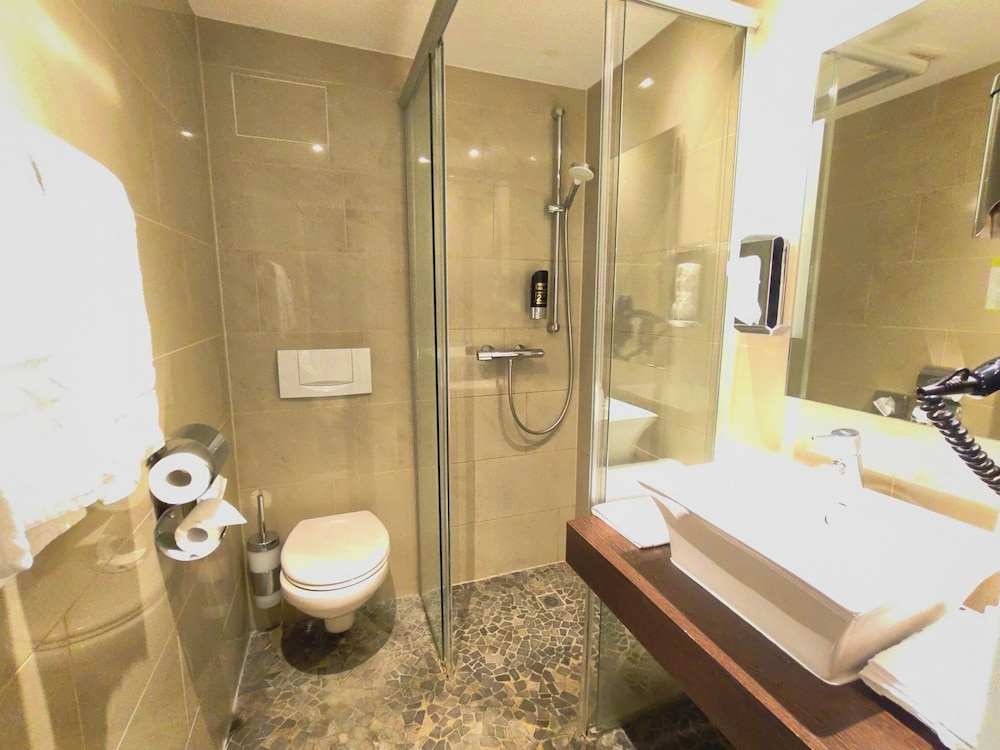 Besttime Hotel Bendorf 35/41