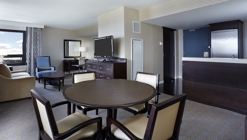 Washington Hilton 69/82