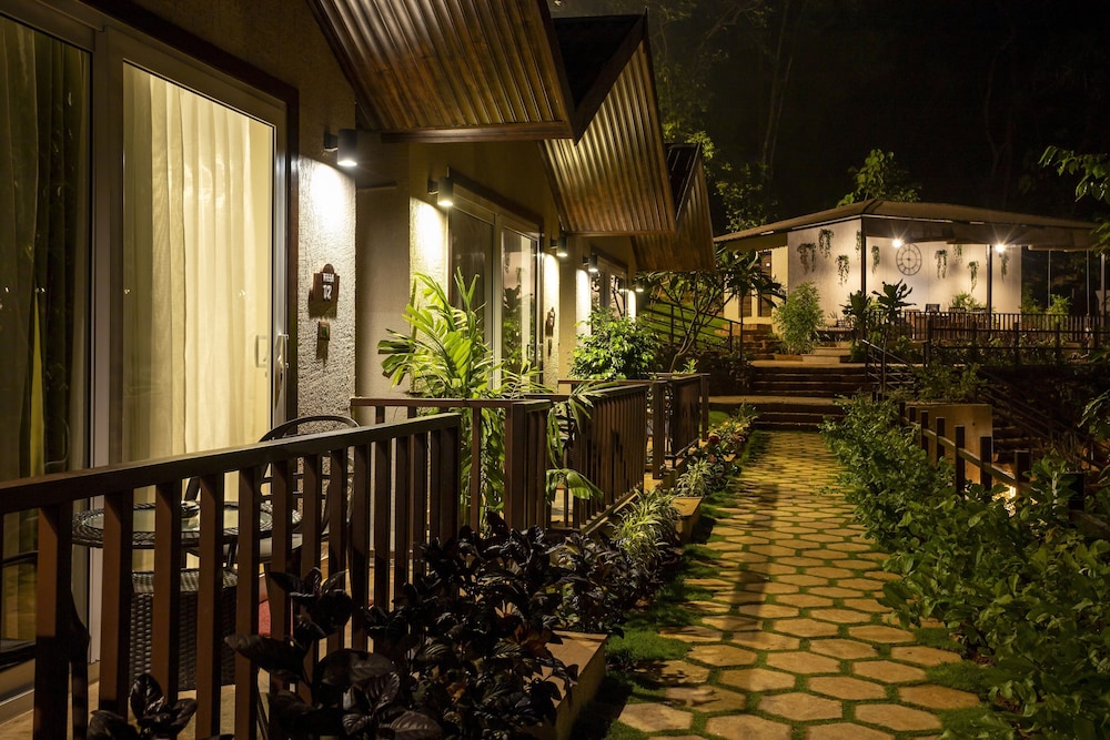 Stone Wood Nature Resort 35/43