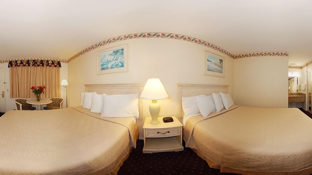 Scottish Fairway Inn 22/37