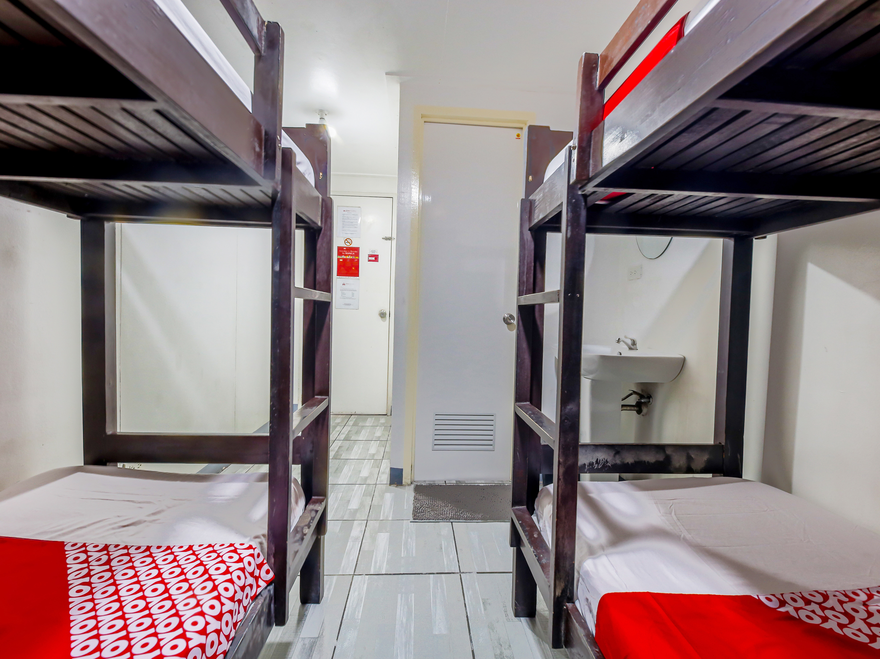 Metro Deluxe Residences 31/50