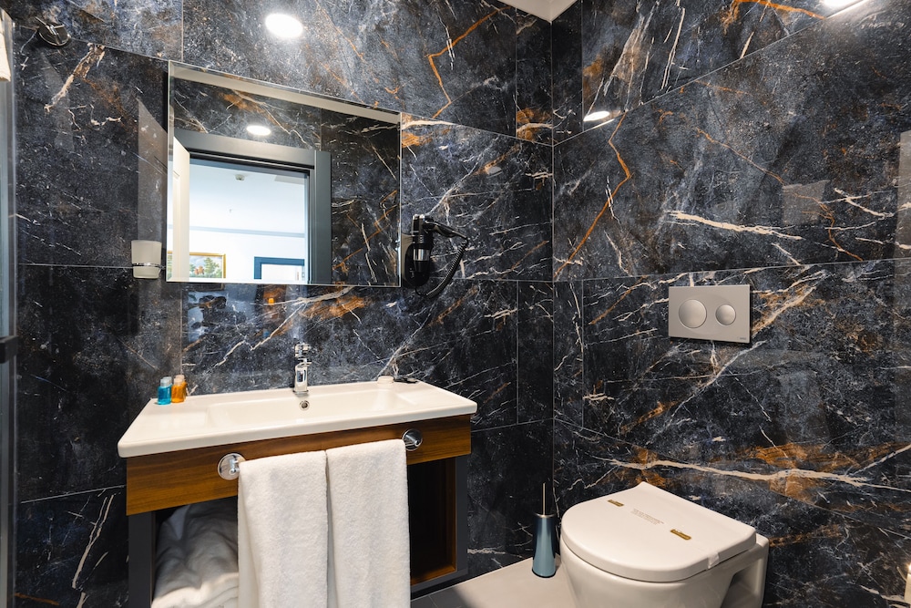 Berlin Suite Hotel Trabzon 48/50