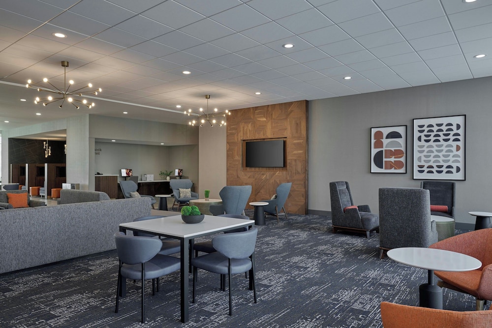Courtyard by Marriott Madison 28/49