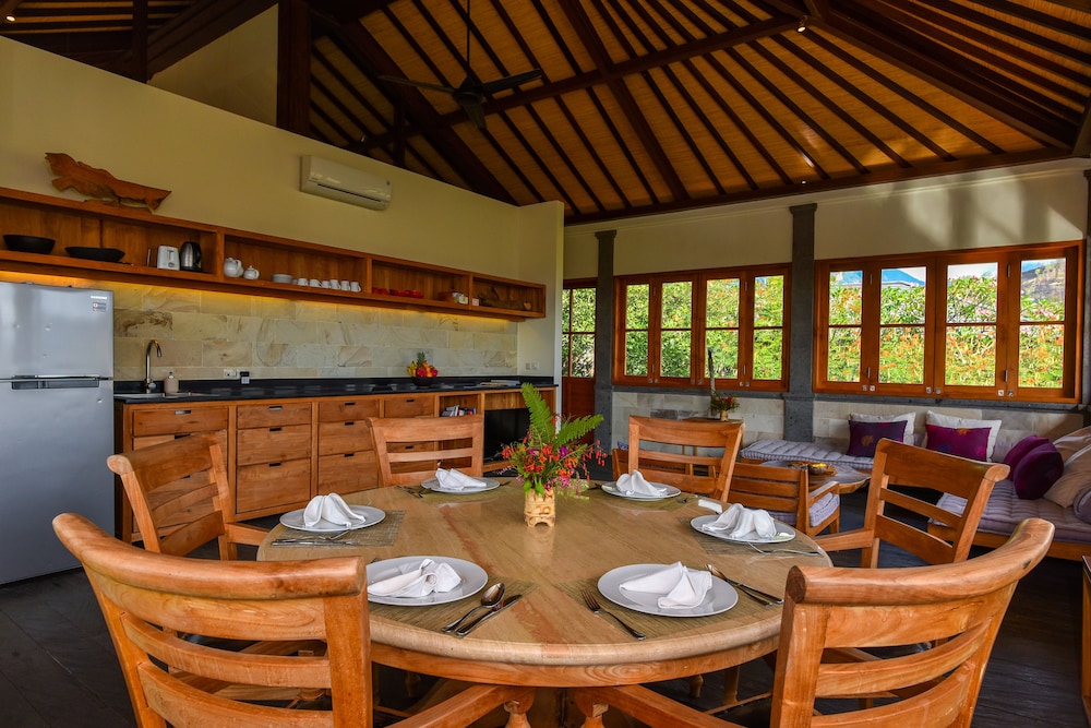 Sumberkima Hill Private Villa Retreat 40/50