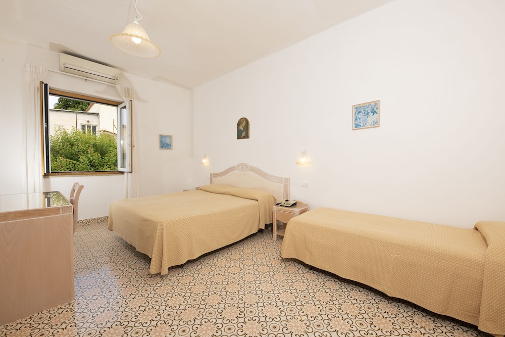 Hotel Candia 22/58