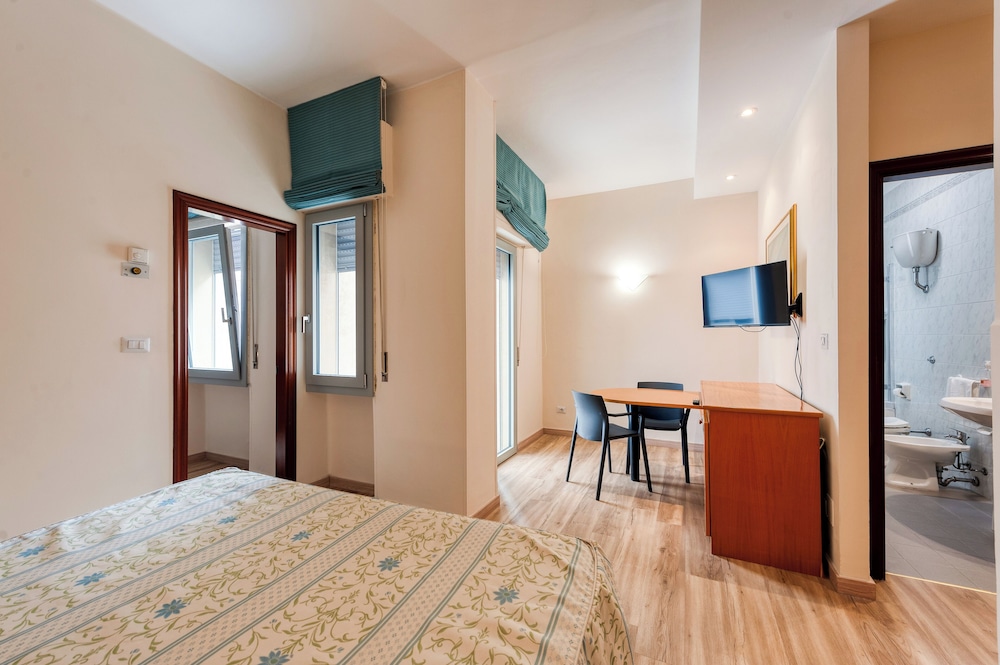 Hotel Barsotti 11/45