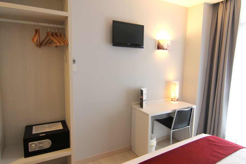 Hostal Aslyp 114 21/51