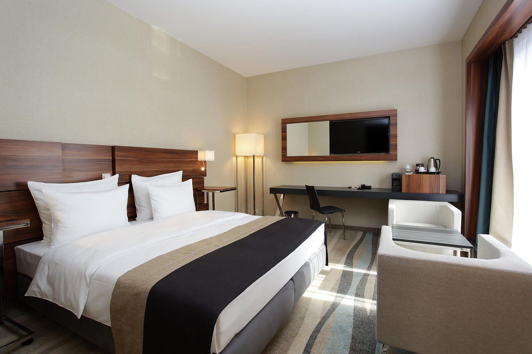 SUPERIOR, DOUBLE BED