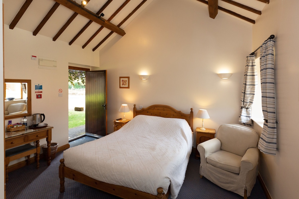 Church Farm Lodge 11/50