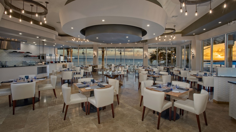 Divi Little Bay Beach Resort 36/50