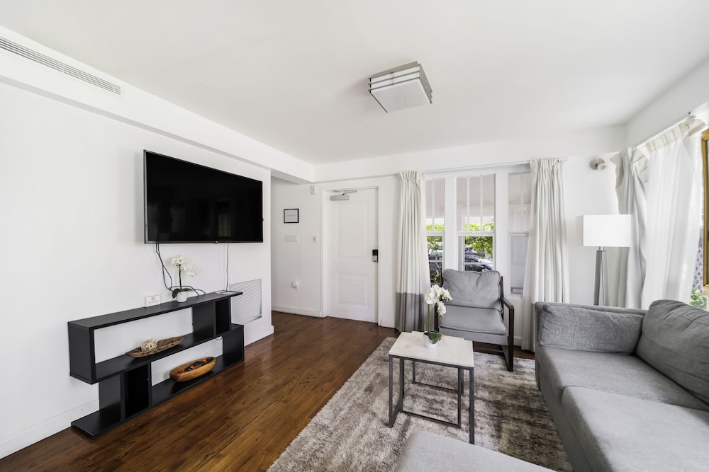 Villa Italia South Beach 29/49