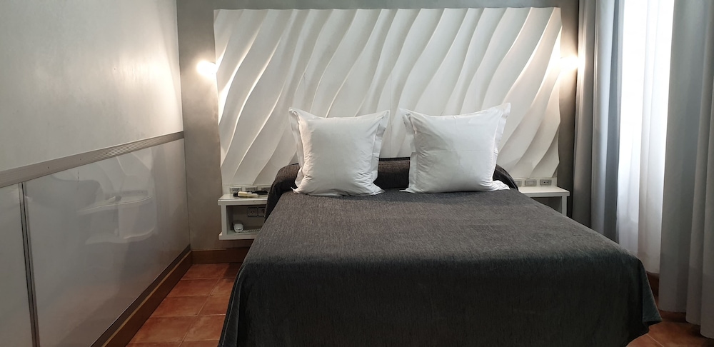 Hostal Las Fuentes 22/66
