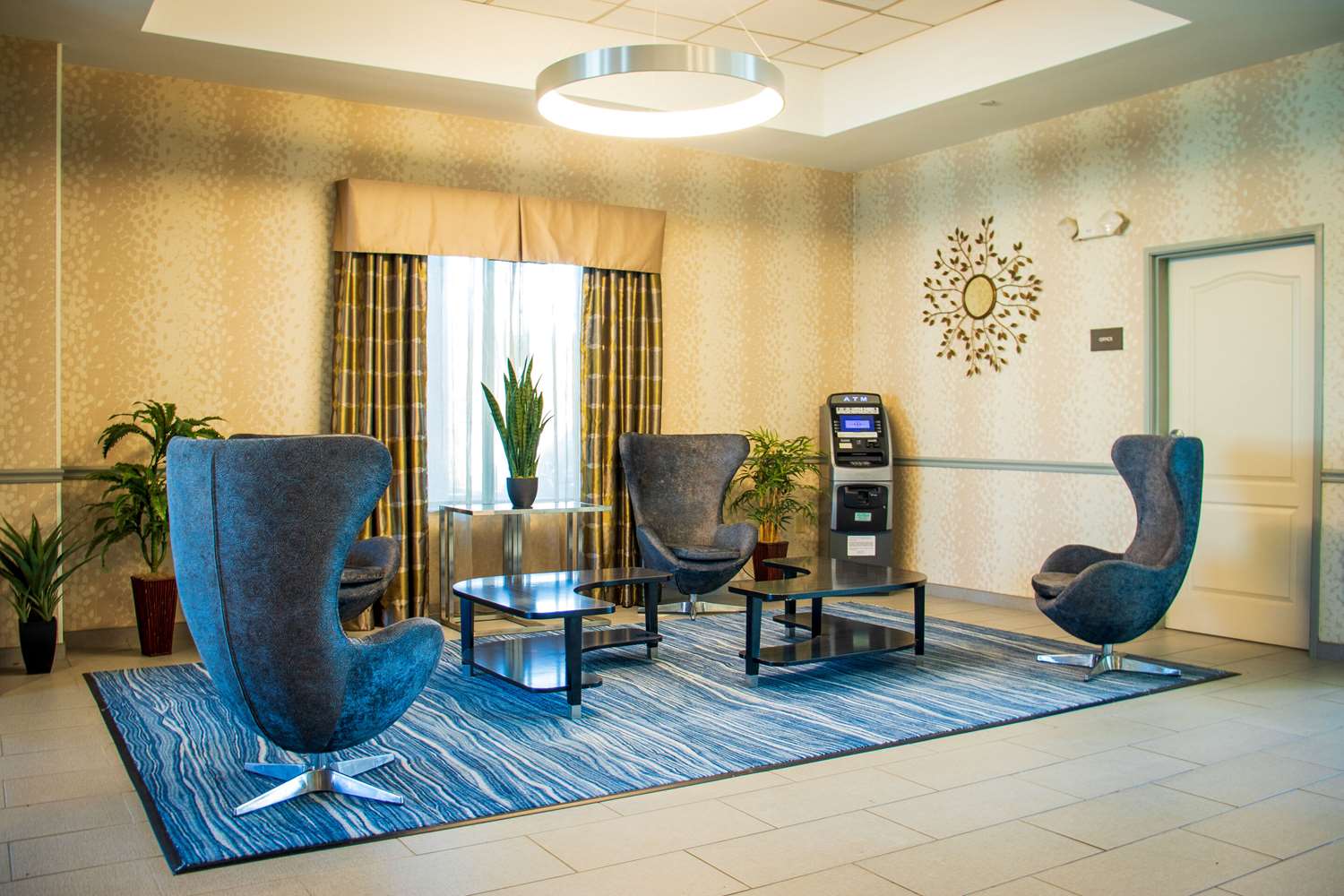 Comfort Inn & Suites Plainville-Foxboro 19/39