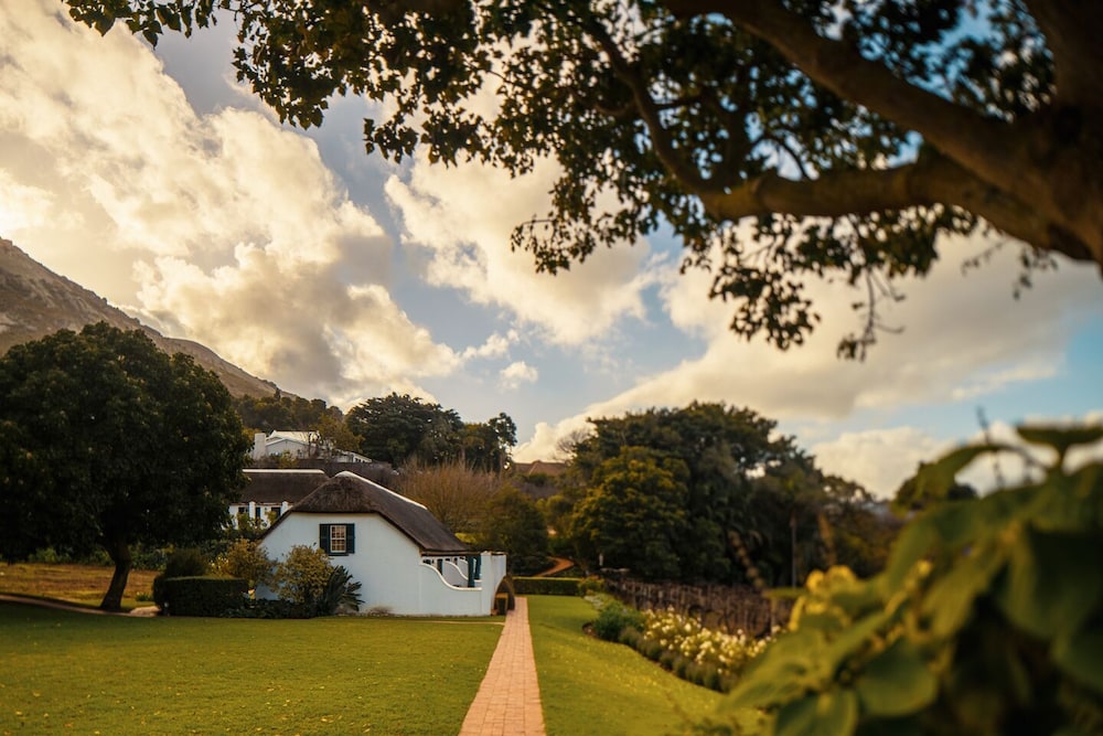Grande Roche Hotel in WINDMEUL