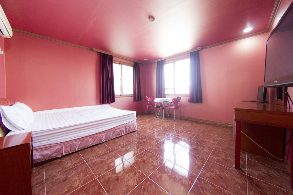 Centum Motel 30/35