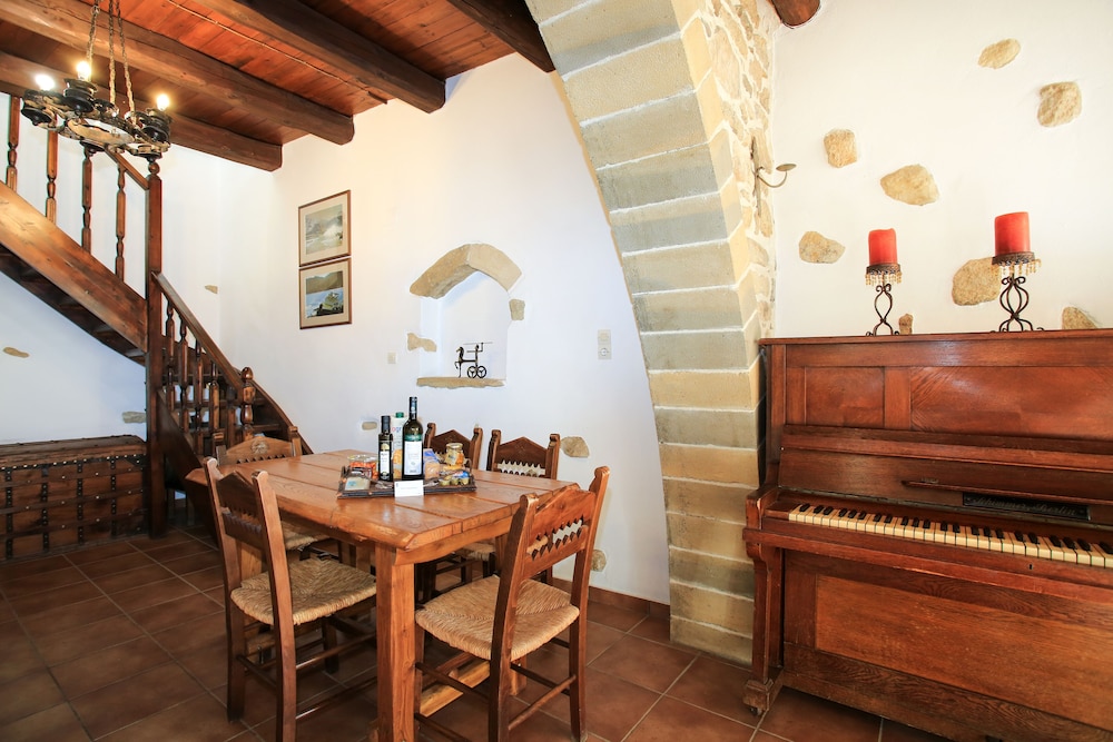 Villa Kamilari 14/48
