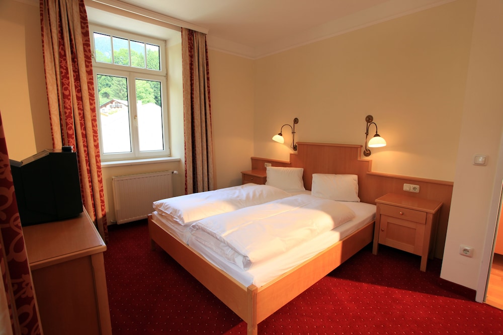 Romantik Residenz (Ferienwohnungen Hotel Im Weissen Rössl) 14/50