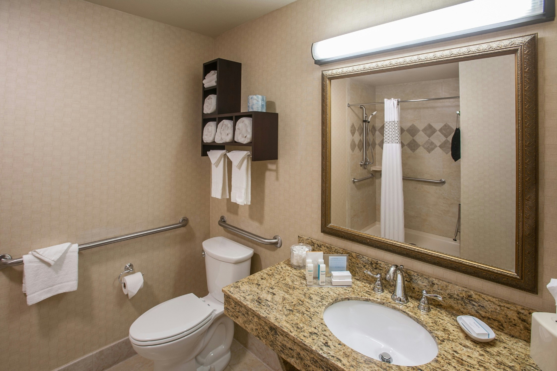 Hampton Inn Suites Stillwater 48/50