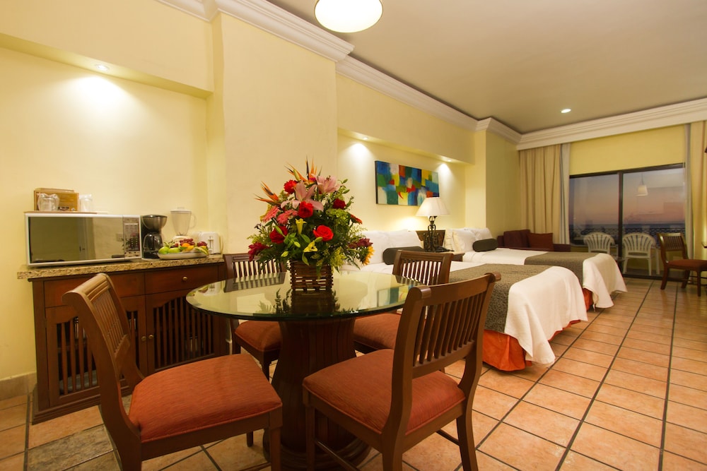 Royal Villas Resort Hotel 51/65