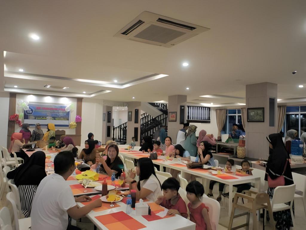 21 Karimun 40/49
