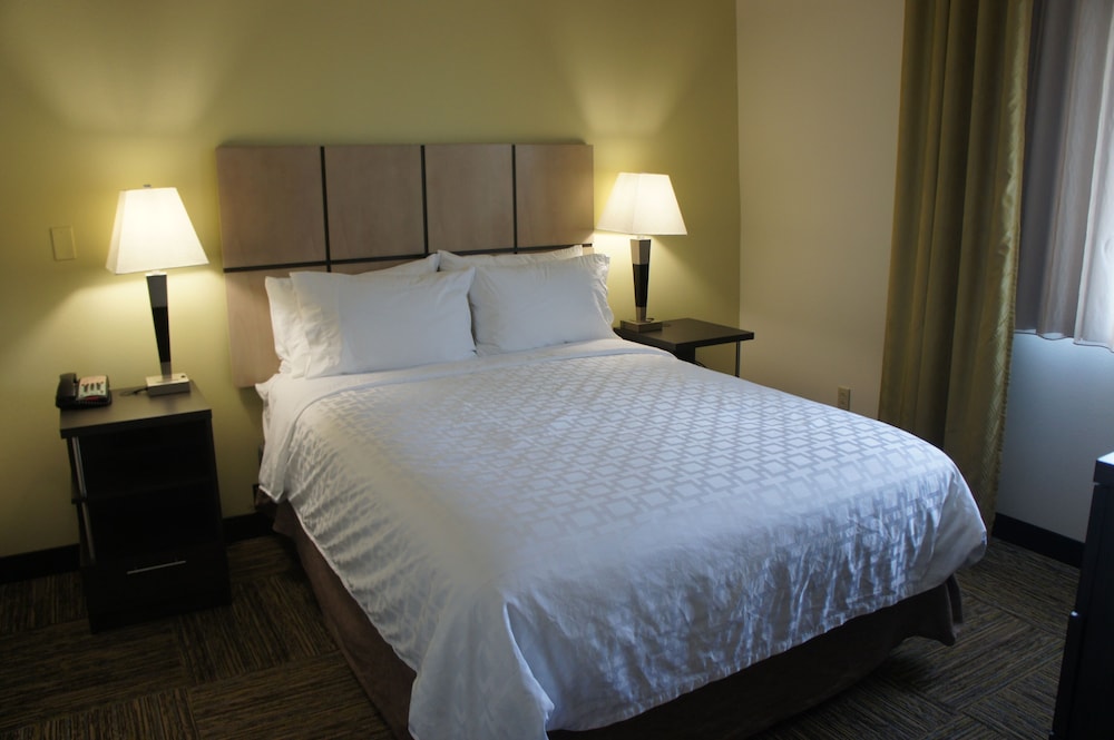 Candlewood Suites Clarksville 16/47