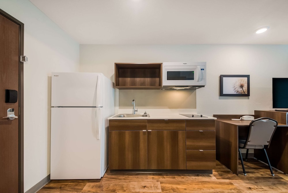 WoodSpring Suites Inverness 27/29