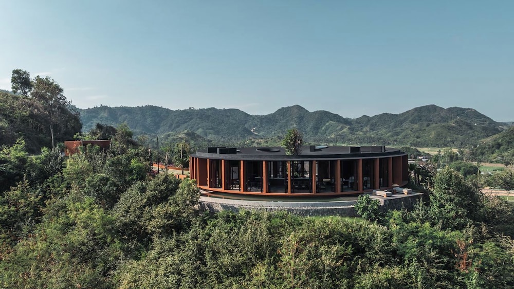 Tampah Hills 5/60