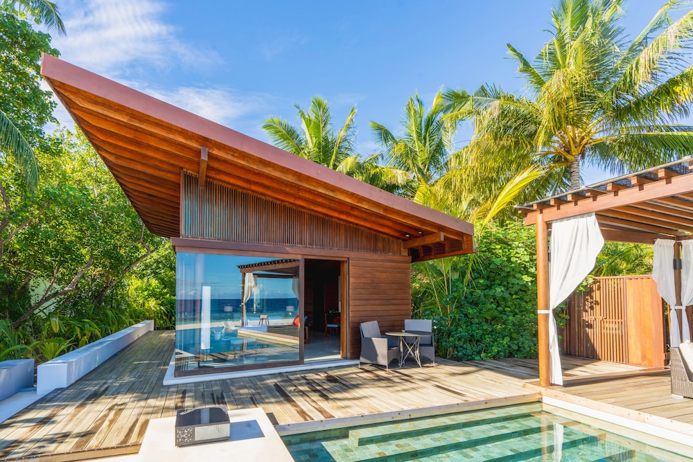 Park Hyatt Maldives Hadahaa 50/75