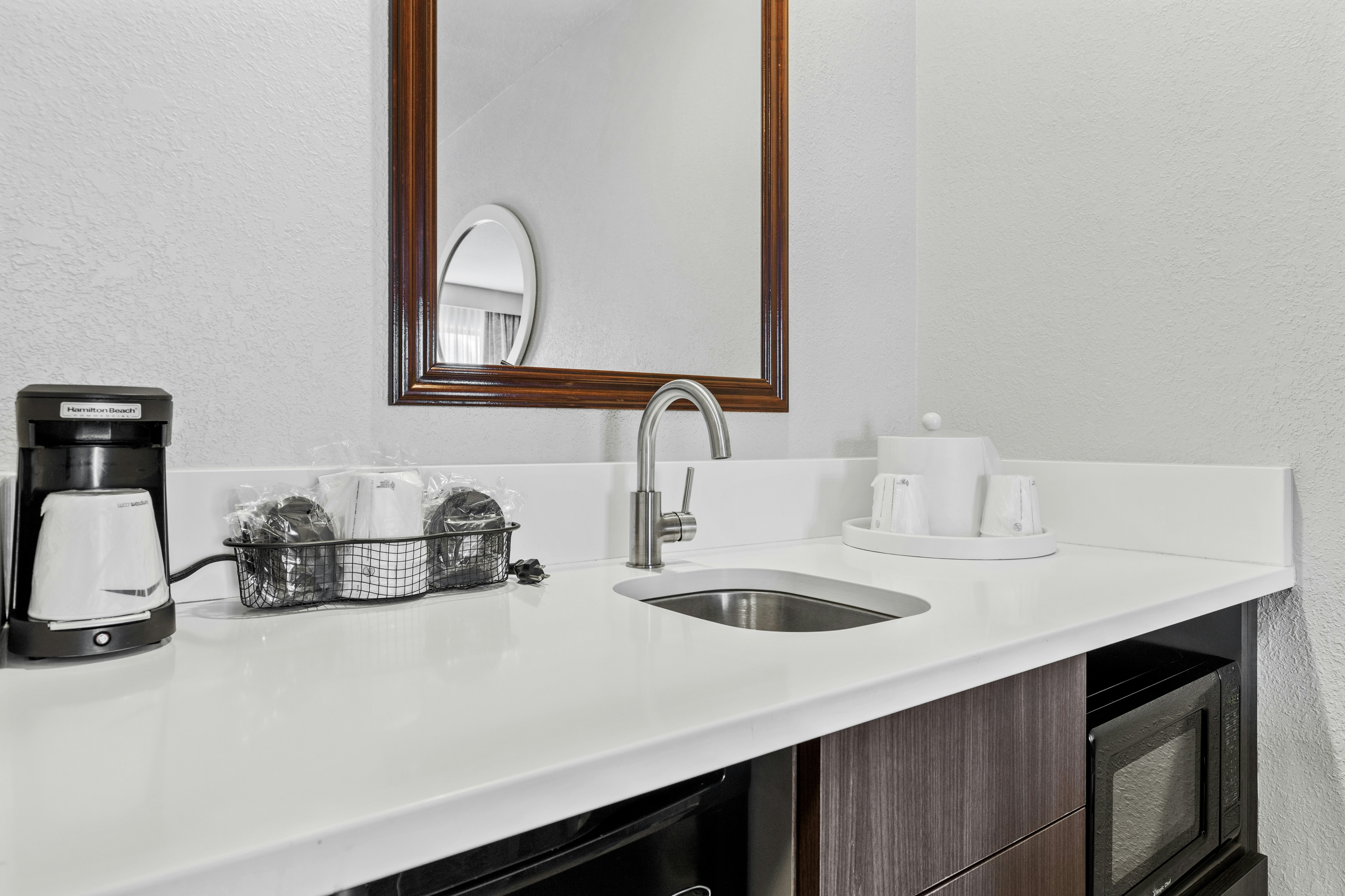 SUITE, 2 QUEEN BEDS, ACCESSIBLE