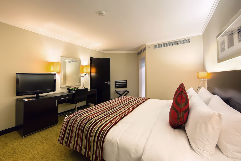 EXECUTIVE, SUITE, KING BED
