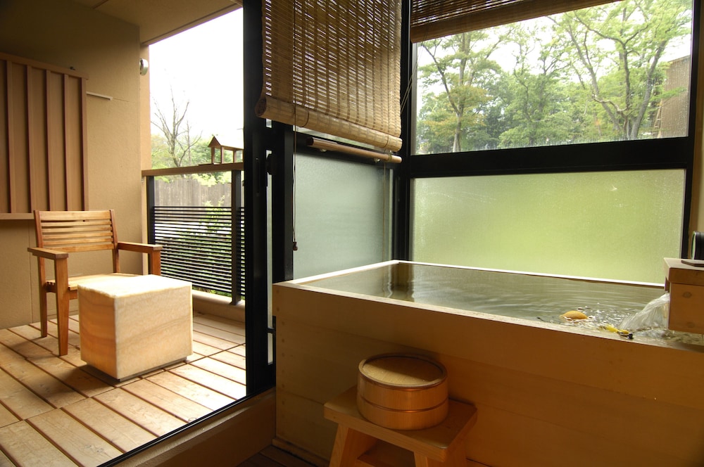 Tokinoyu Setsugetsuka 33/38