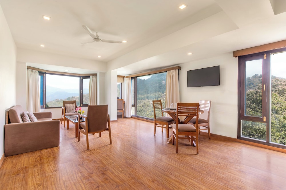Country Inn Premier Pacific Mall Road Mussoorie 32/60