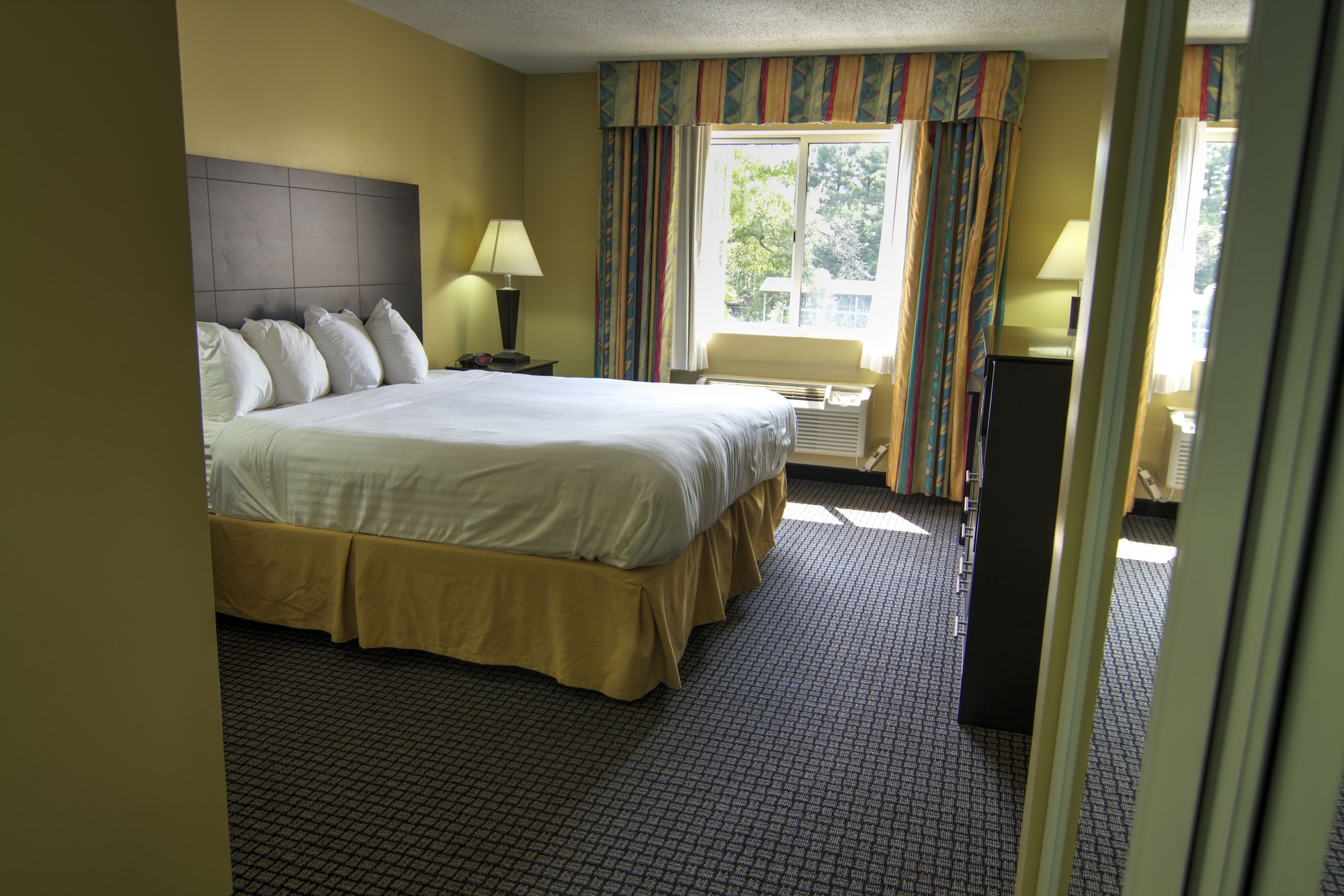 غرفة قياسية بسرير كينج، Best Western Lakewinds 7/10