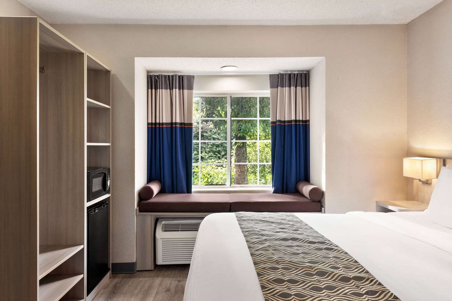Microtel Inn Suites By Wyndham Florence Cincinnati Airport 12/41