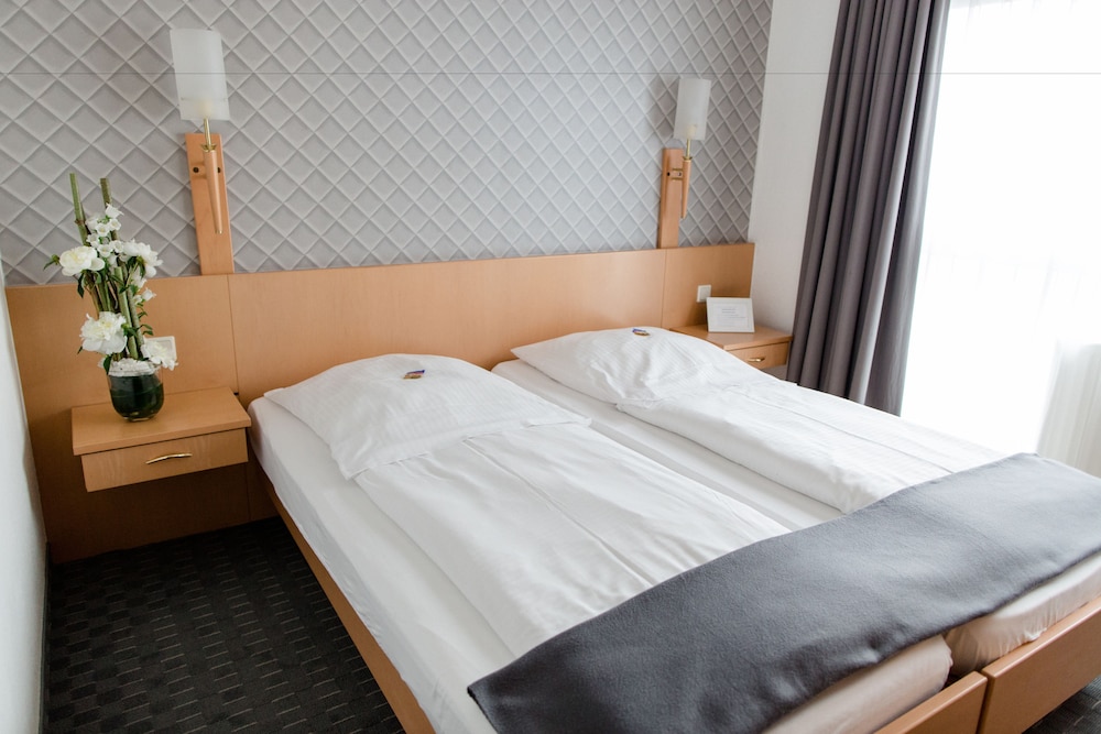 Hotel Bonn City 16/63