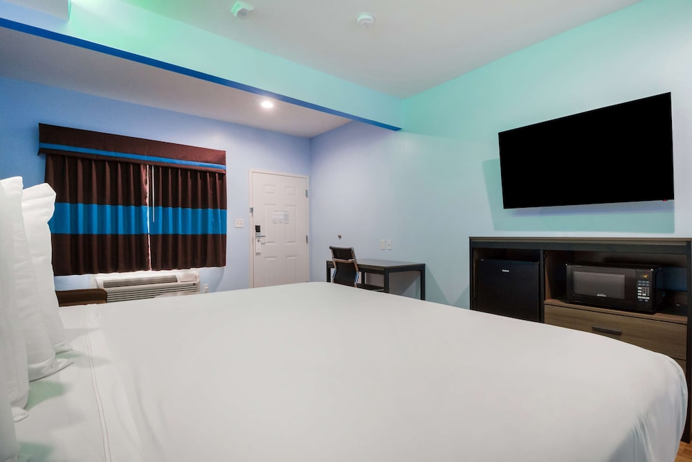 Americas Best Value Inn Aldine Westfield 17/33