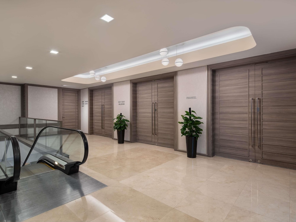 Grand Mercure Singapore Roxy 43/66