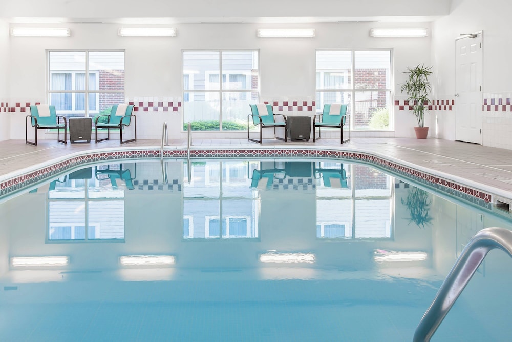 swimming pool spa