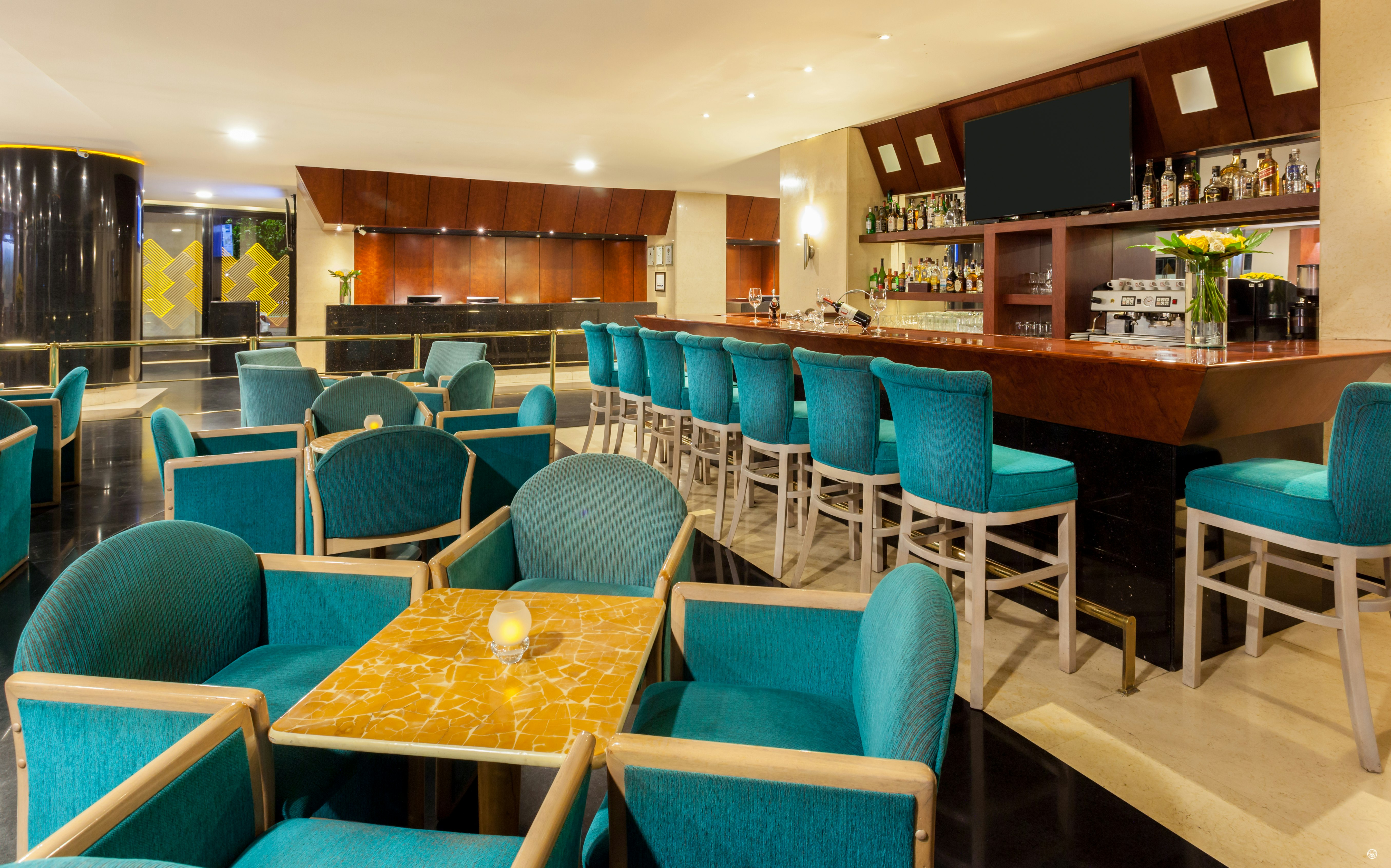 Ghl Capital Hotel 39/42