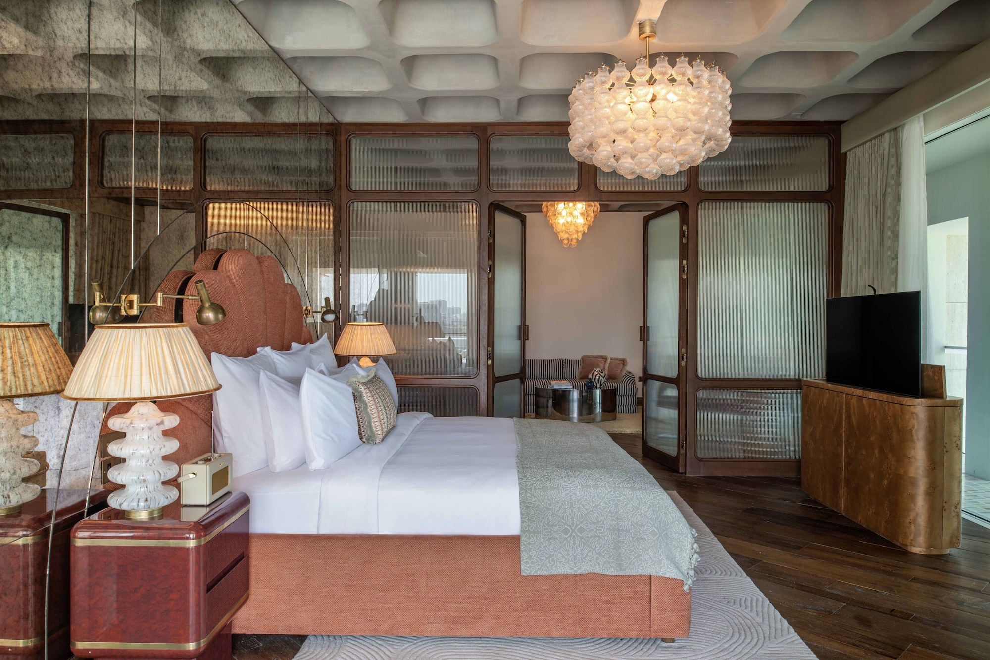 SUITE, PALACE VIEW