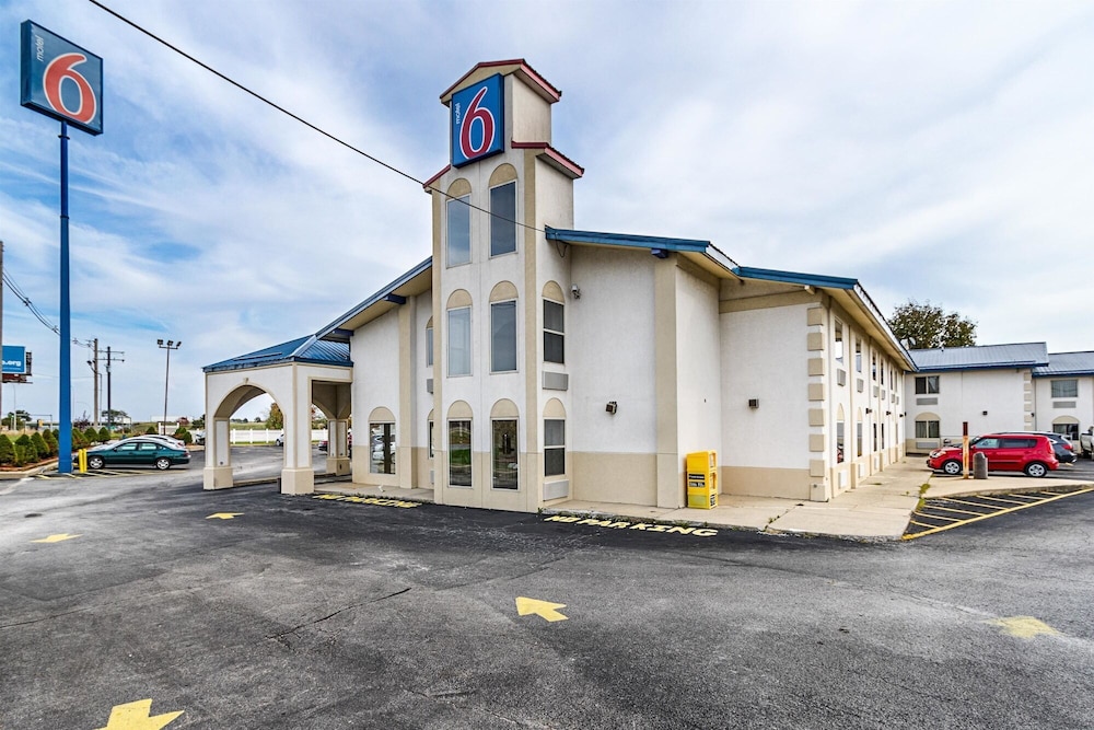 Motel6 Urbana, IL 30/44