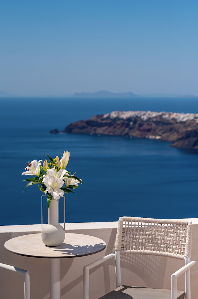 Gizis Cliffside Suites 48/50