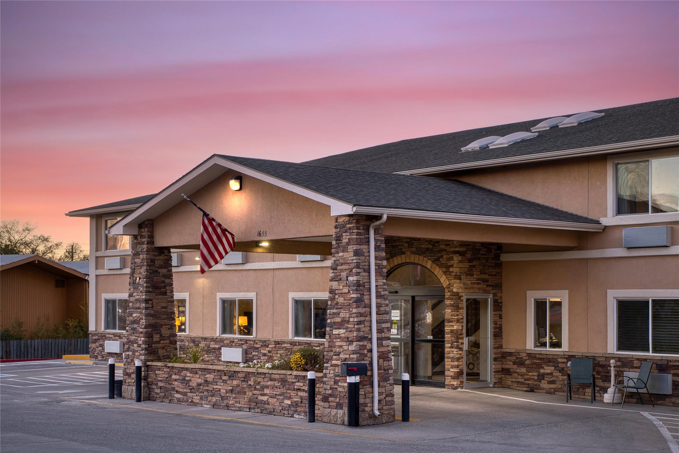 SureStay Plus by Best Western Montrose 48/48