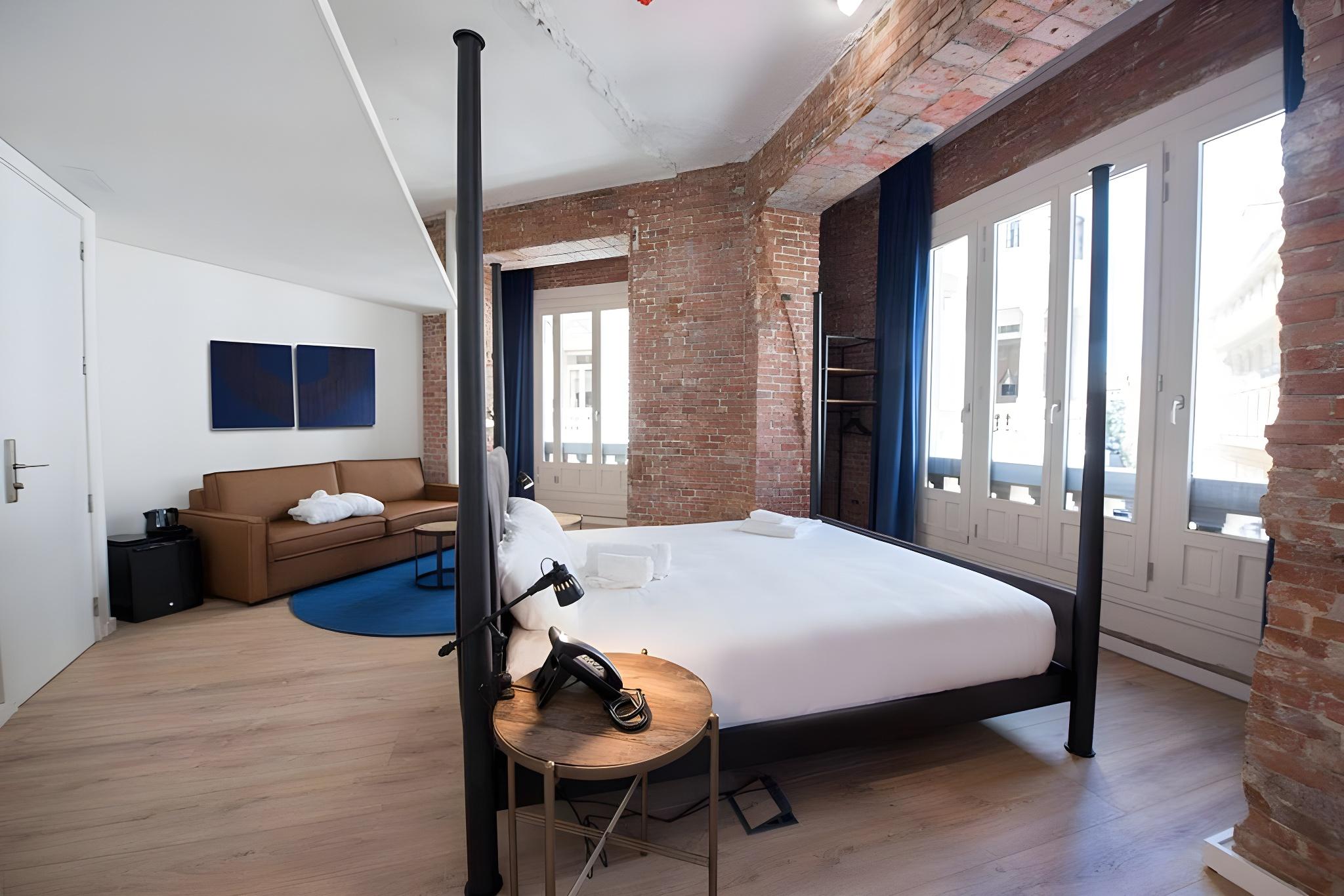 Junior Suite, Studio