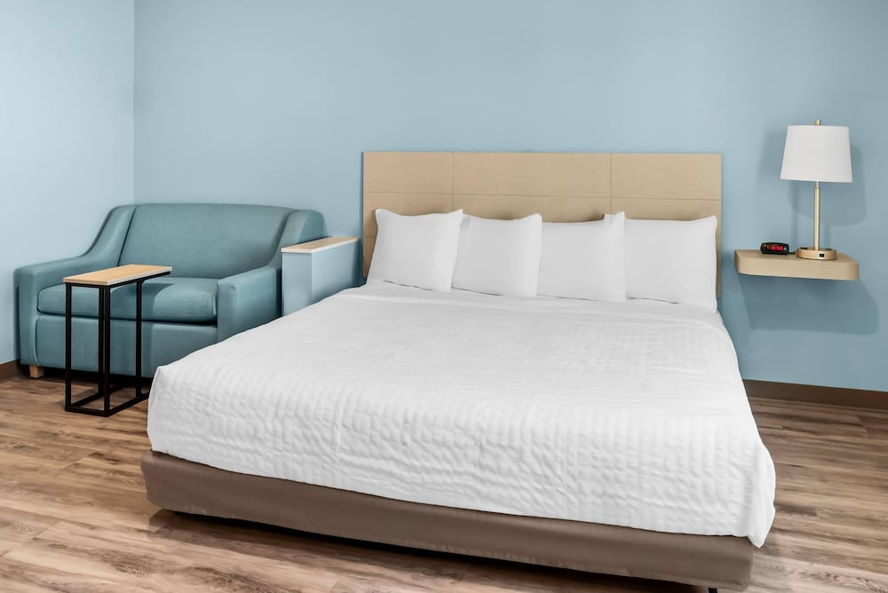WoodSpring Suites Greenville Airport 17/42