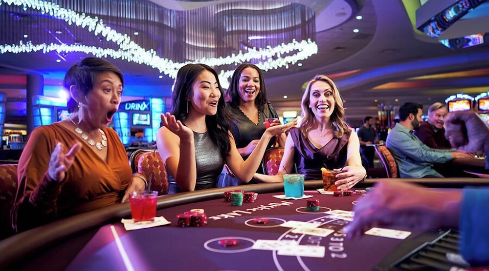 Mystic Lake Casino Hotel 53/62